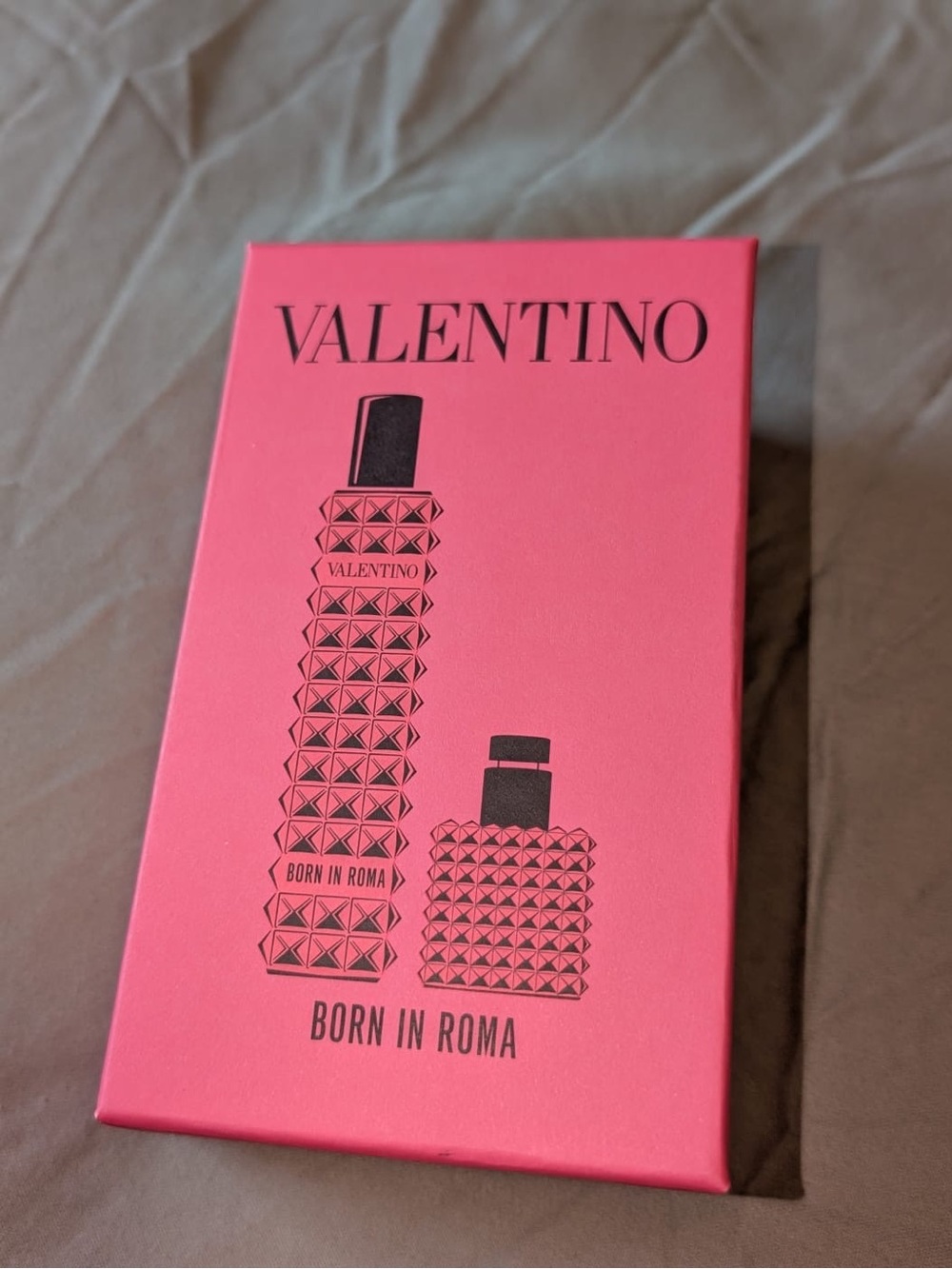 Valentino Born in Roma Donna Travel Duo Set